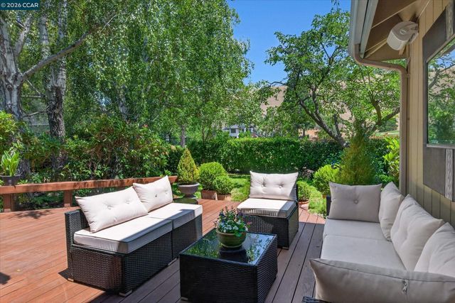 549 Buttonwood Dr, Danville, CA 94506
