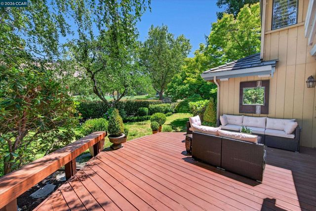 549 Buttonwood Dr, Danville, CA 94506