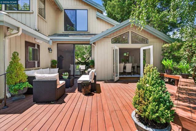 549 Buttonwood Dr, Danville, CA 94506