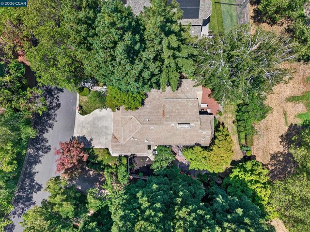 549 Buttonwood Dr, Danville, CA 94506