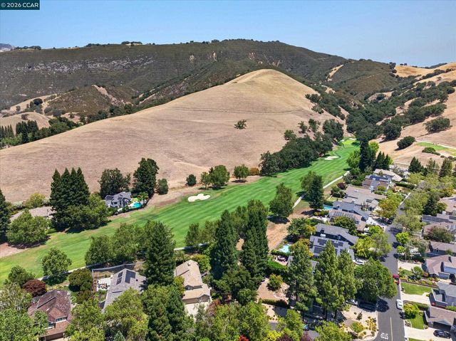 549 Buttonwood Dr, Danville, CA 94506