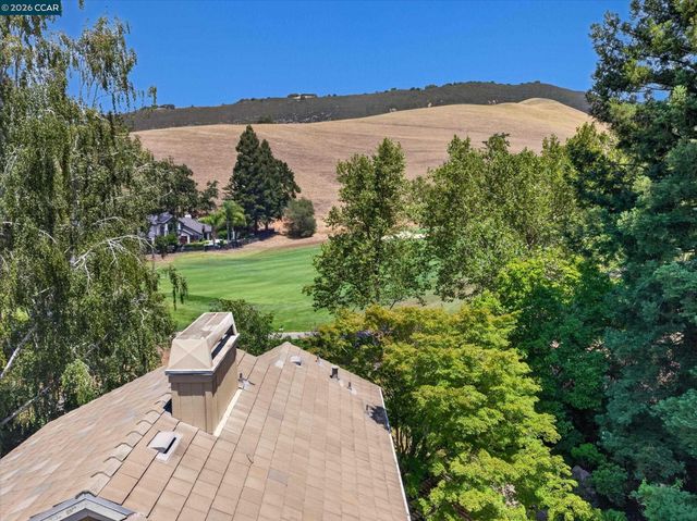 549 Buttonwood Dr, Danville, CA 94506