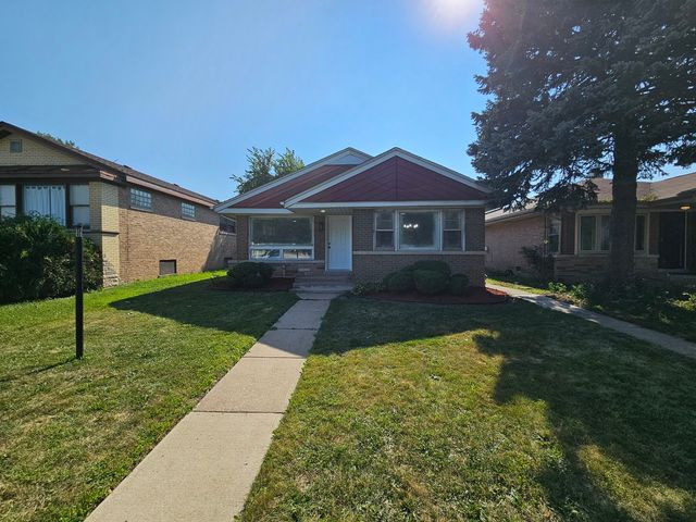9207 S PAXTON Avenue, Chicago, IL 60617