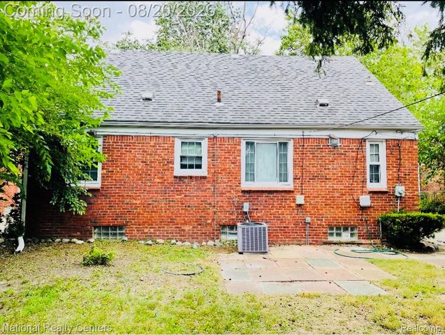 17691 Avon Avenue, Detroit, MI 48219