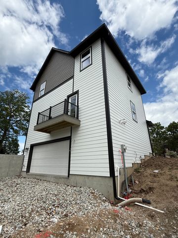 71 Steeples Boulevard, Indianapolis, IN 46222