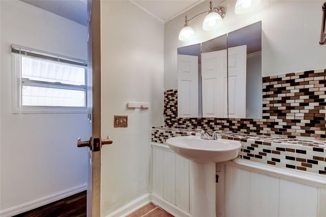 7 DRURY LANE, Tarpon Springs, FL 34689