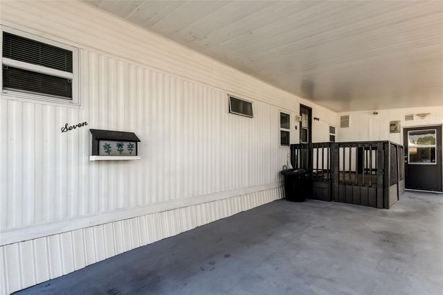 7 DRURY LANE, Tarpon Springs, FL 34689