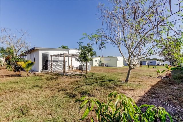 7 DRURY LANE, Tarpon Springs, FL 34689