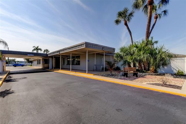 7 DRURY LANE, Tarpon Springs, FL 34689