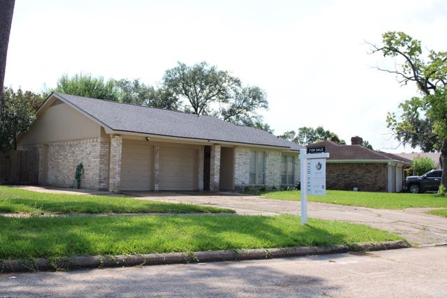 167 White Cedar Street, Houston, TX 77015