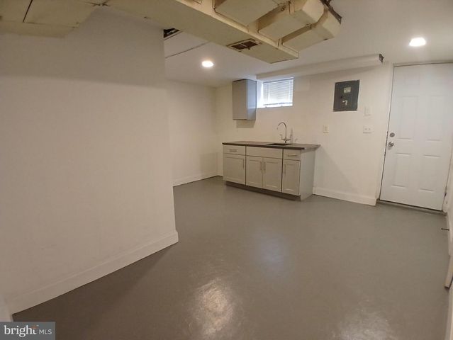 2707 EDISON HWY, Baltimore, MD 21213