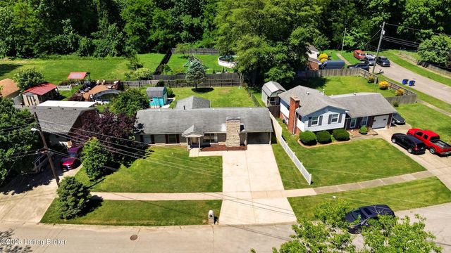 9510 Shoshone Way, Louisville, KY 40258