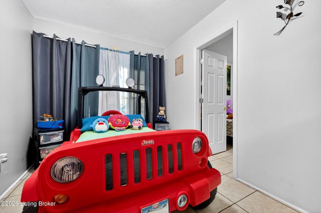 9510 Shoshone Way, Louisville, KY 40258