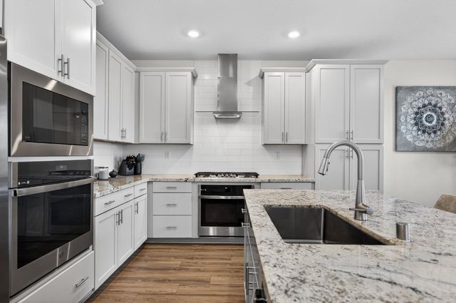 12913 Knightsbrook Ave, Rancho Cordova, CA 95742