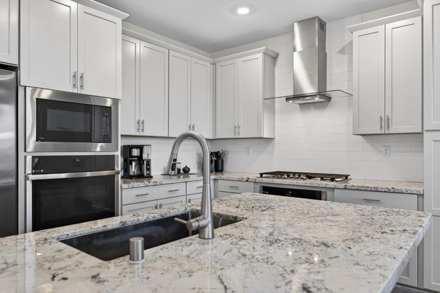 12913 Knightsbrook Ave, Rancho Cordova, CA 95742