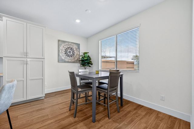 12913 Knightsbrook Ave, Rancho Cordova, CA 95742