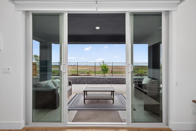 12913 Knightsbrook Ave, Rancho Cordova, CA 95742