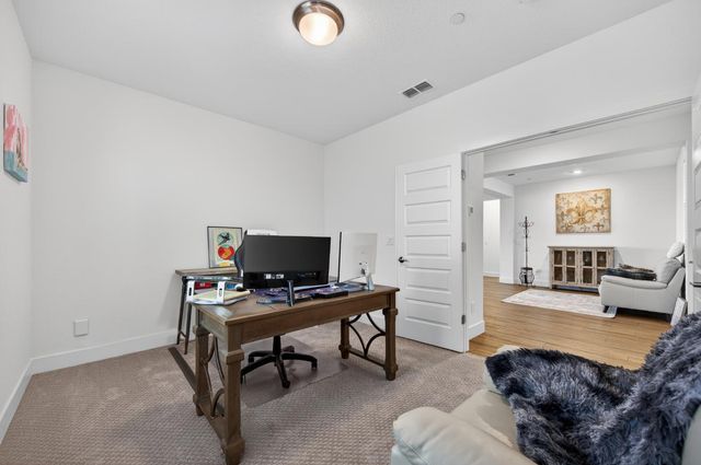 12913 Knightsbrook Ave, Rancho Cordova, CA 95742