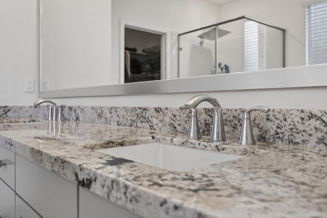 12913 Knightsbrook Ave, Rancho Cordova, CA 95742