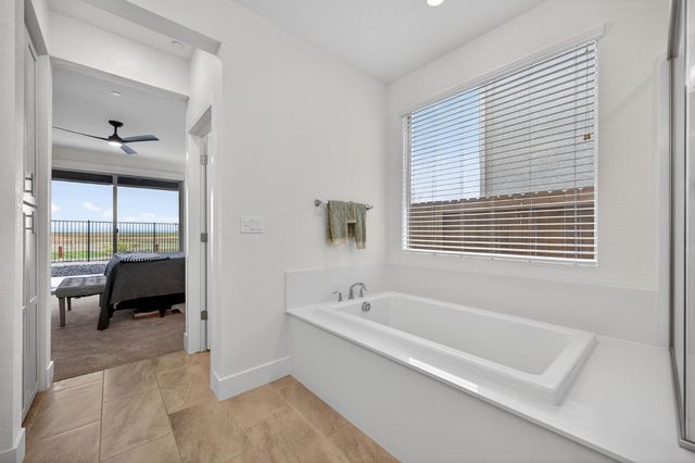 12913 Knightsbrook Ave, Rancho Cordova, CA 95742