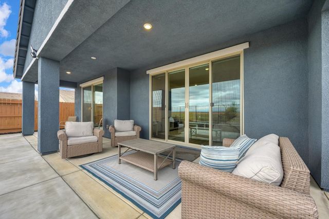 12913 Knightsbrook Ave, Rancho Cordova, CA 95742