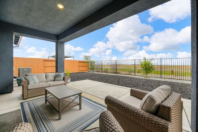 12913 Knightsbrook Ave, Rancho Cordova, CA 95742