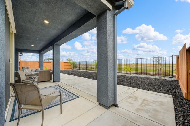 12913 Knightsbrook Ave, Rancho Cordova, CA 95742