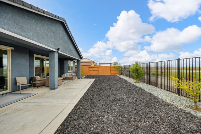 12913 Knightsbrook Ave, Rancho Cordova, CA 95742