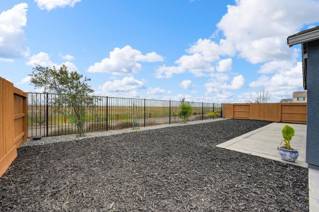 12913 Knightsbrook Ave, Rancho Cordova, CA 95742