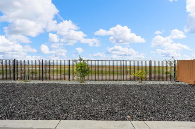 12913 Knightsbrook Ave, Rancho Cordova, CA 95742