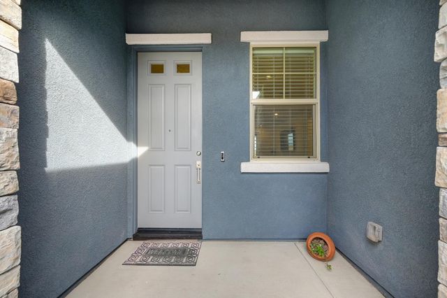 12913 Knightsbrook Ave, Rancho Cordova, CA 95742