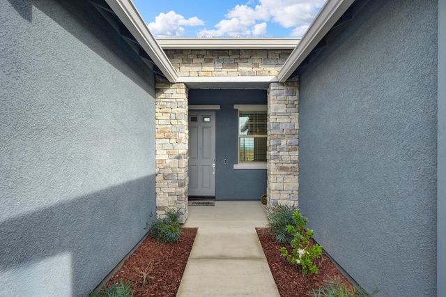 12913 Knightsbrook Ave, Rancho Cordova, CA 95742