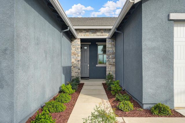 12913 Knightsbrook Ave, Rancho Cordova, CA 95742