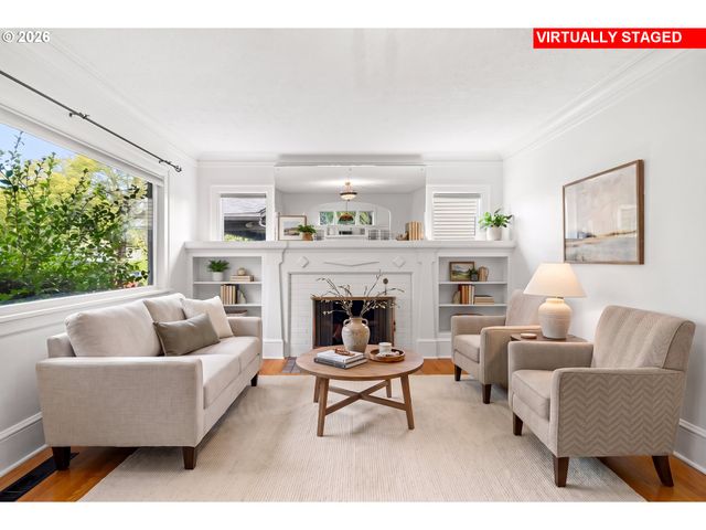 3704 N MASSACHUSETTS Ave, Portland, OR 97227