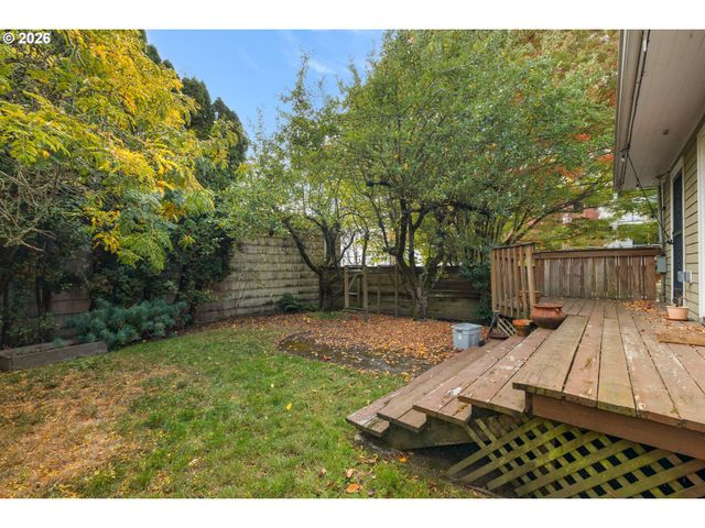 3704 N MASSACHUSETTS Ave, Portland, OR 97227