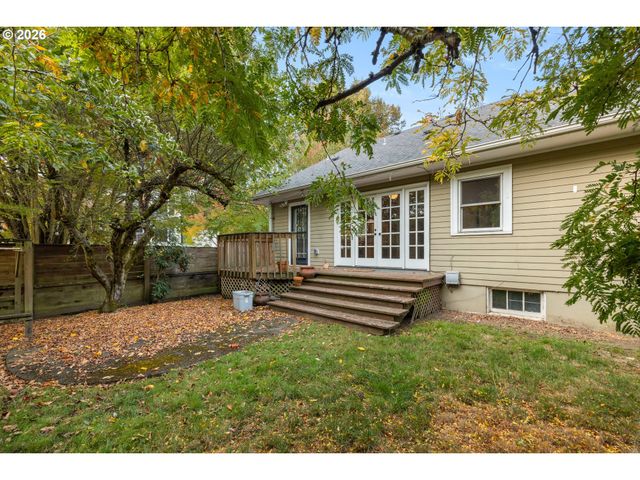 3704 N MASSACHUSETTS Ave, Portland, OR 97227