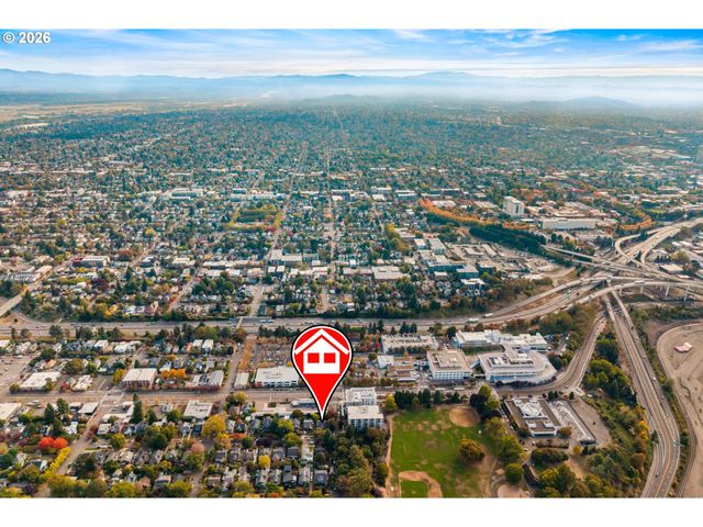 3704 N MASSACHUSETTS Ave, Portland, OR 97227