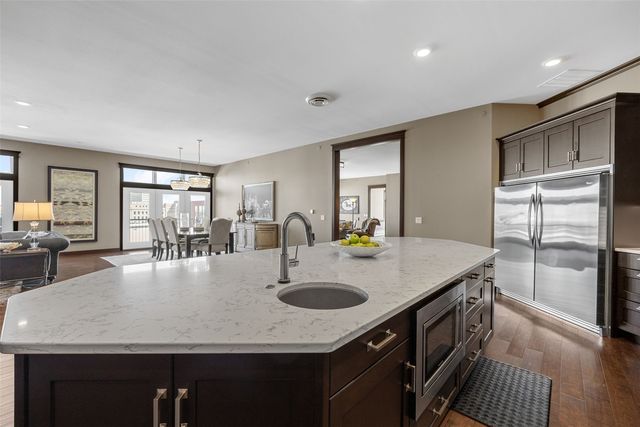 200 3rd Avenue SW 400, Cedar Rapids, IA 52404