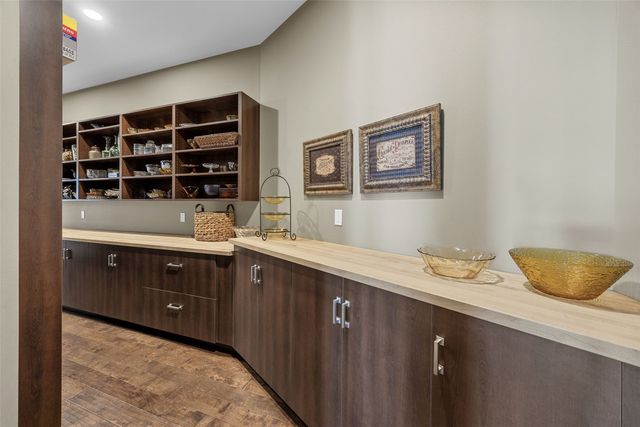 200 3rd Avenue SW 400, Cedar Rapids, IA 52404