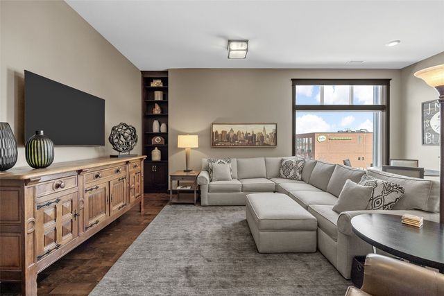 200 3rd Avenue SW 400, Cedar Rapids, IA 52404