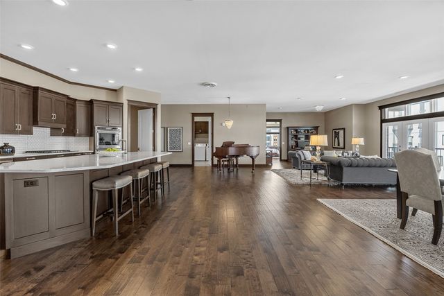 200 3rd Avenue SW 400, Cedar Rapids, IA 52404