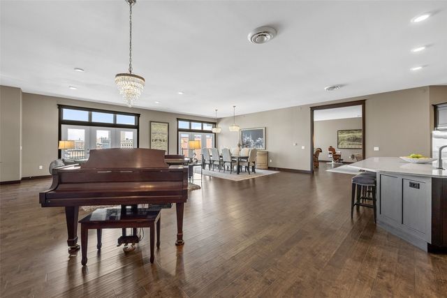 200 3rd Avenue SW 400, Cedar Rapids, IA 52404