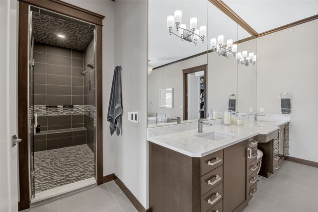 200 3rd Avenue SW 400, Cedar Rapids, IA 52404