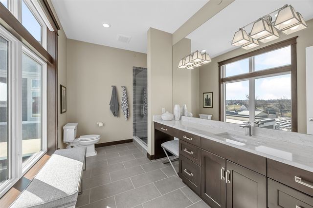 200 3rd Avenue SW 400, Cedar Rapids, IA 52404