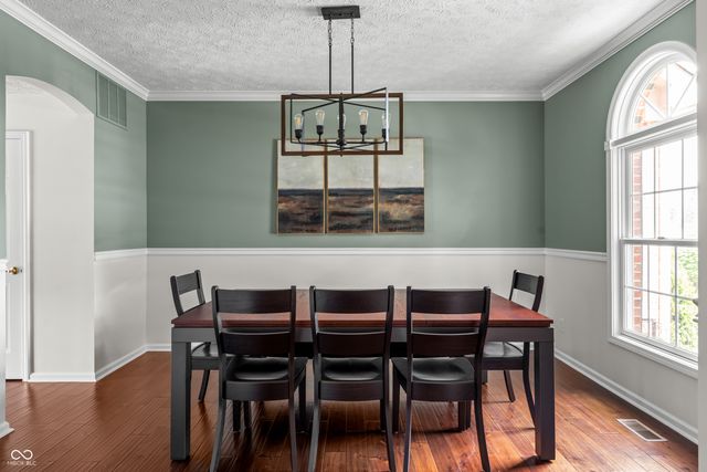 8753 Lily Court, Zionsville, IN 46077