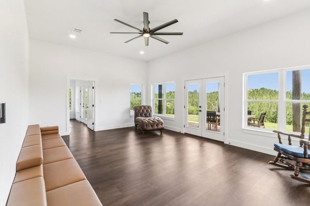 169 Tall Forest DR, Bastrop, TX 78602