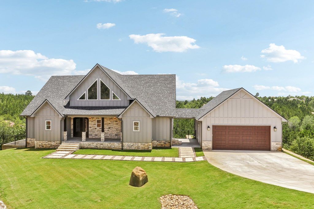 169 Tall Forest DR, Bastrop, TX 78602