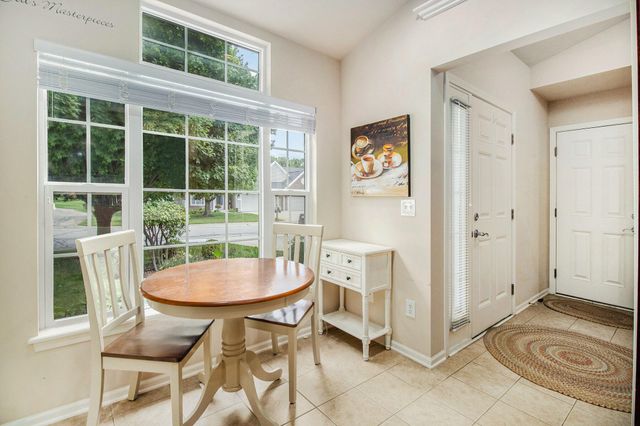 2219 Gray Oak Cove 37, Portage, MI 49024