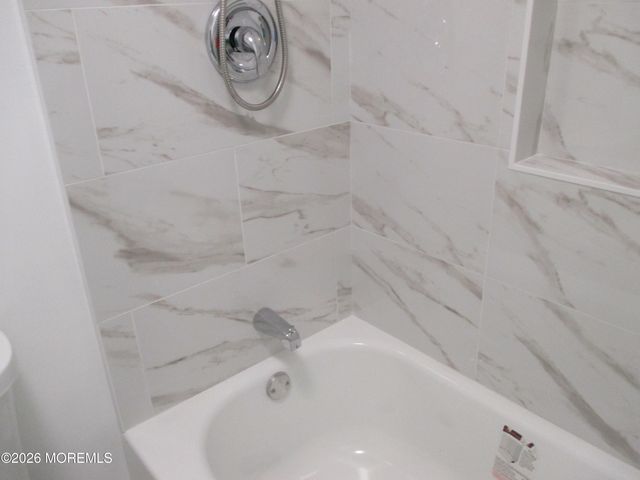 139 Farrington Court B, Lakewood, NJ 08701