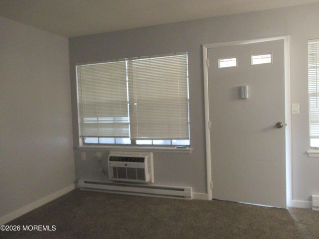 139 Farrington Court B, Lakewood, NJ 08701